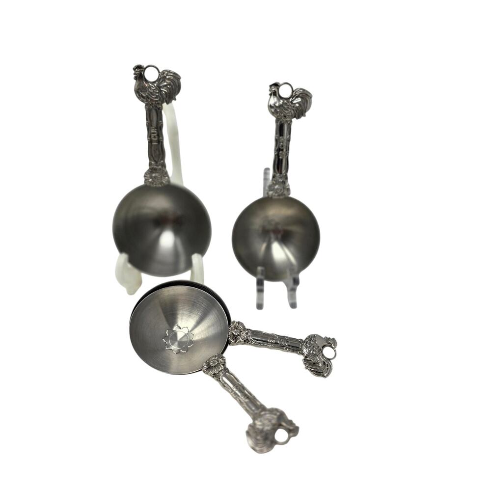 Rooster Measuring Cups Set of 4 Silver Tone Farmhouse Kitchen Decor